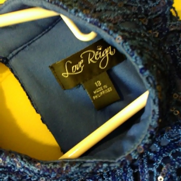 LOVE REIGNS CROP SEQUIN € LACE TOP,  SZ 13 - Picture 4 of 8